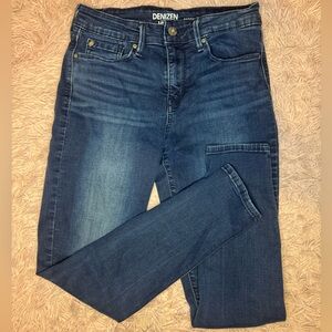 Levi’s Denizen Dark Wash Skinny Jeans